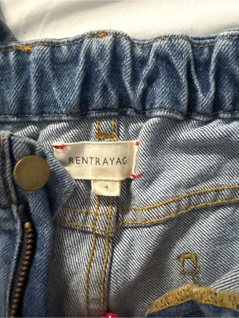 Rentrayage Women’s Silverlake Elastic Waist Light Wash Jeans With Patch Pocket — image 6 of 8